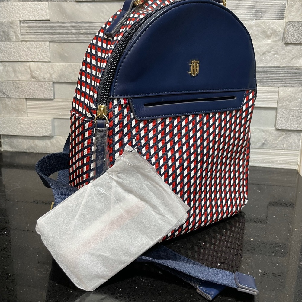 Tommy Hilfiger Mini Backpack 🎒 🏷NWT - Picture 3 of 8